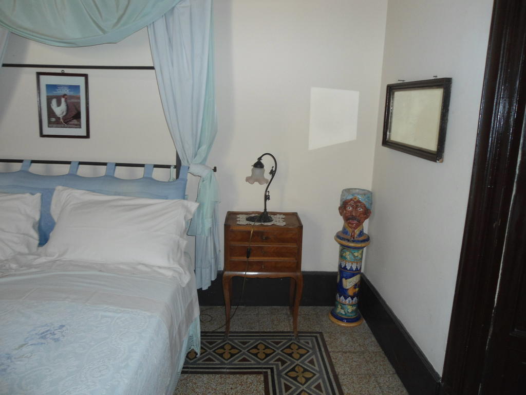 Rosella Bianchi Bed and Breakfast Palermo Kamer foto